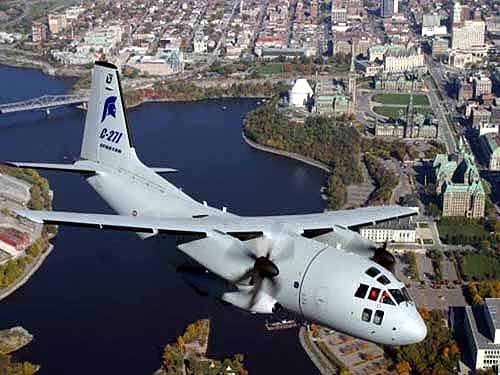 Italia muốn bán máy bay vận tải chiến thuật C-27J Spartan cho Trung Quốc